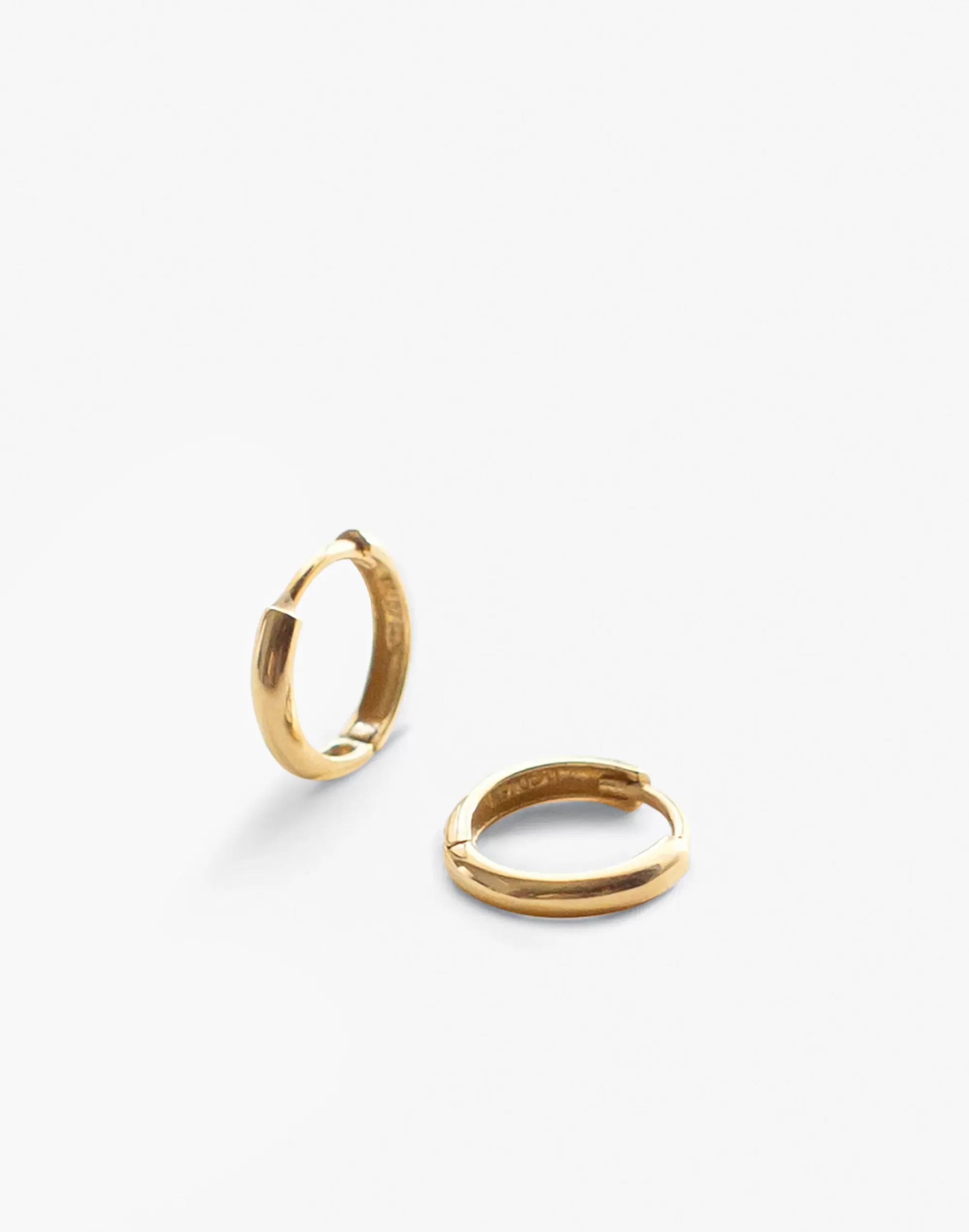 Madewell 14K Gold-Plated>14K Petite Huggie Hoop Earrings Gold