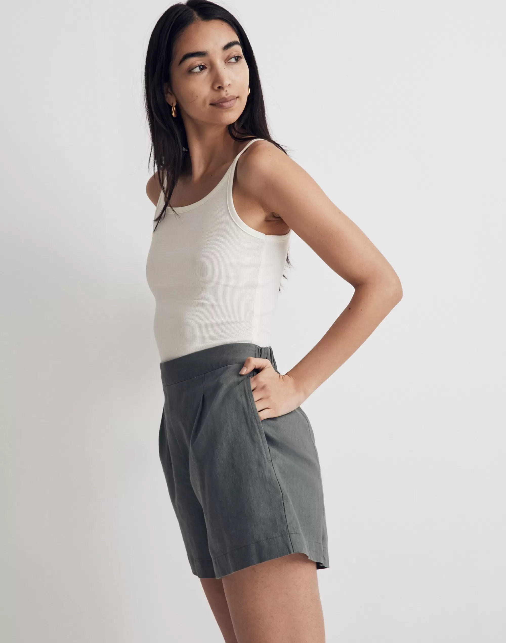 Madewell Shorts>Clean Pull-On Shorts In Linen-Cotton Architect Green