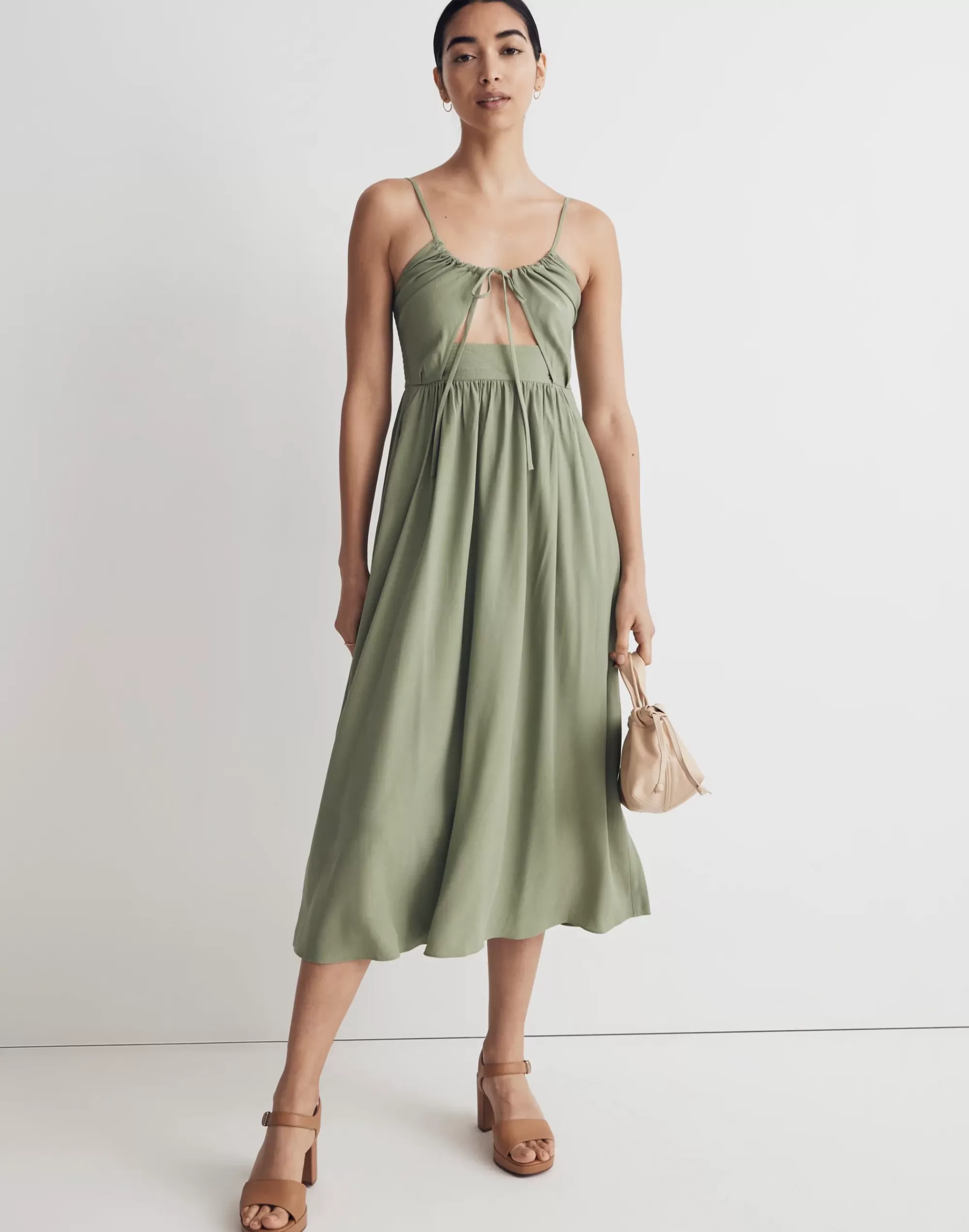 Madewell Dresses>Cut-Out Cami Midi Dress Dried Aloe