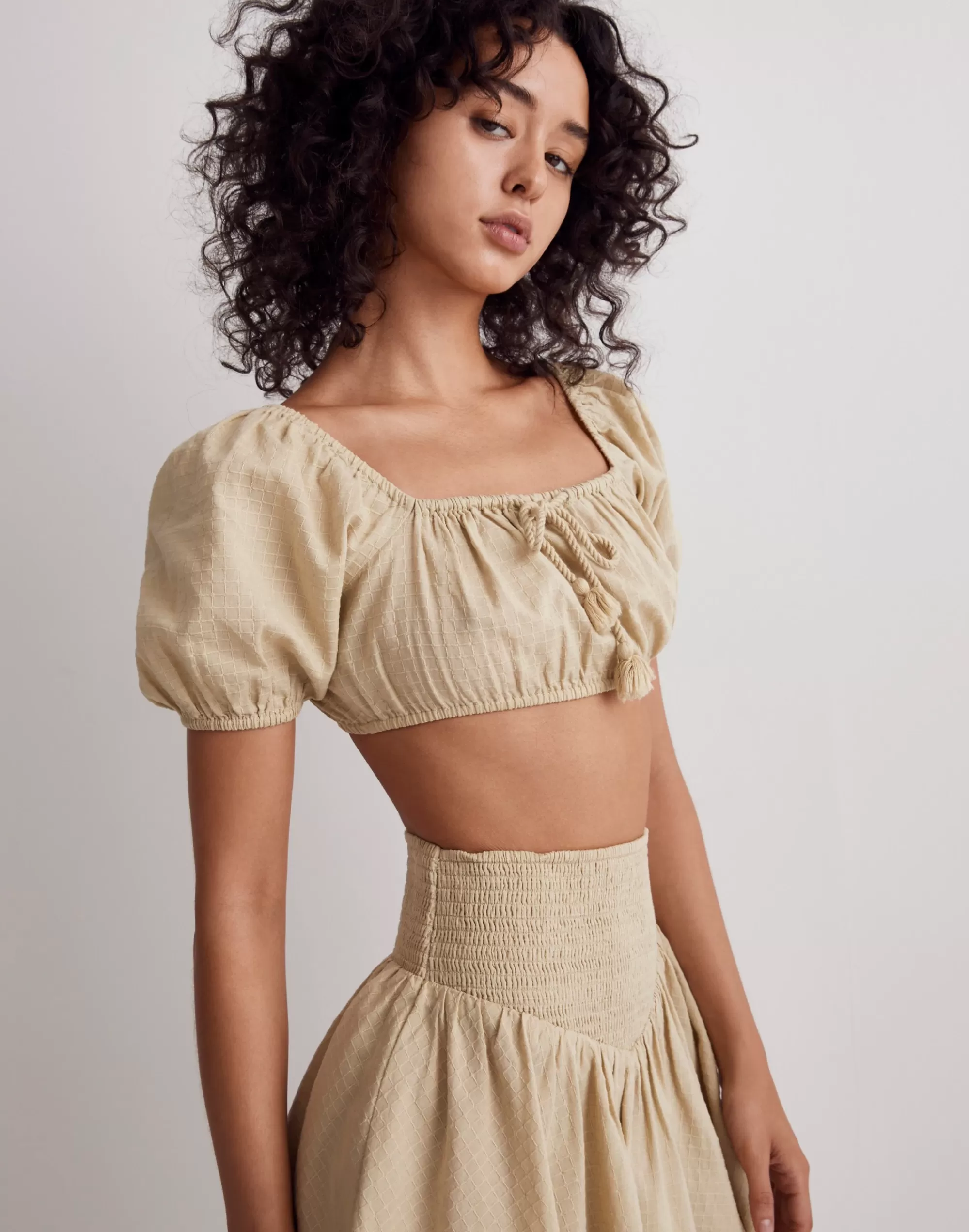 Madewell Swim>Dobby Tie-Front Puff-Sleeve Supercropped Top Pale Lichen