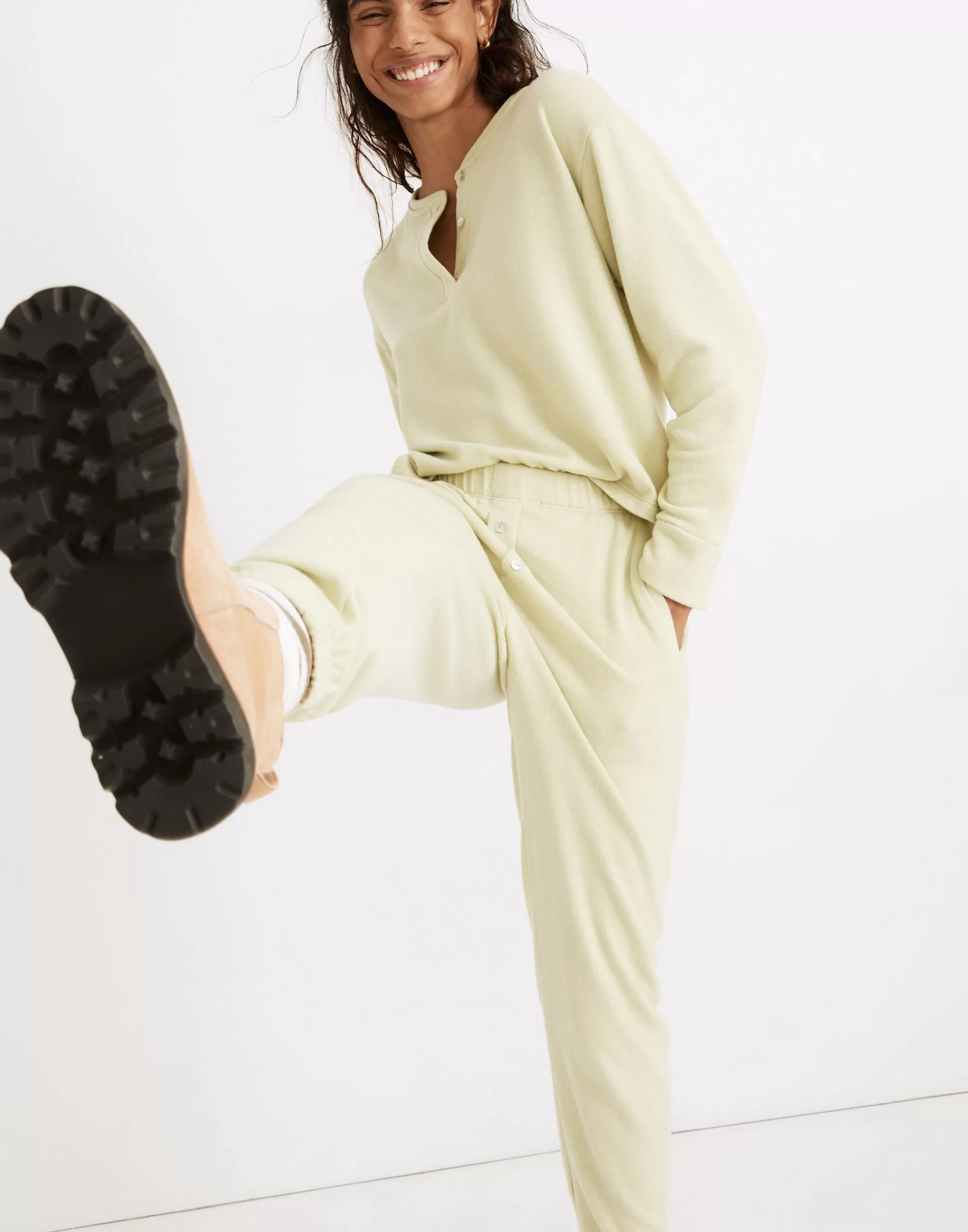 Madewell Sweatshirts & Sweatpants>Donni Henley Sweater Pants Lime