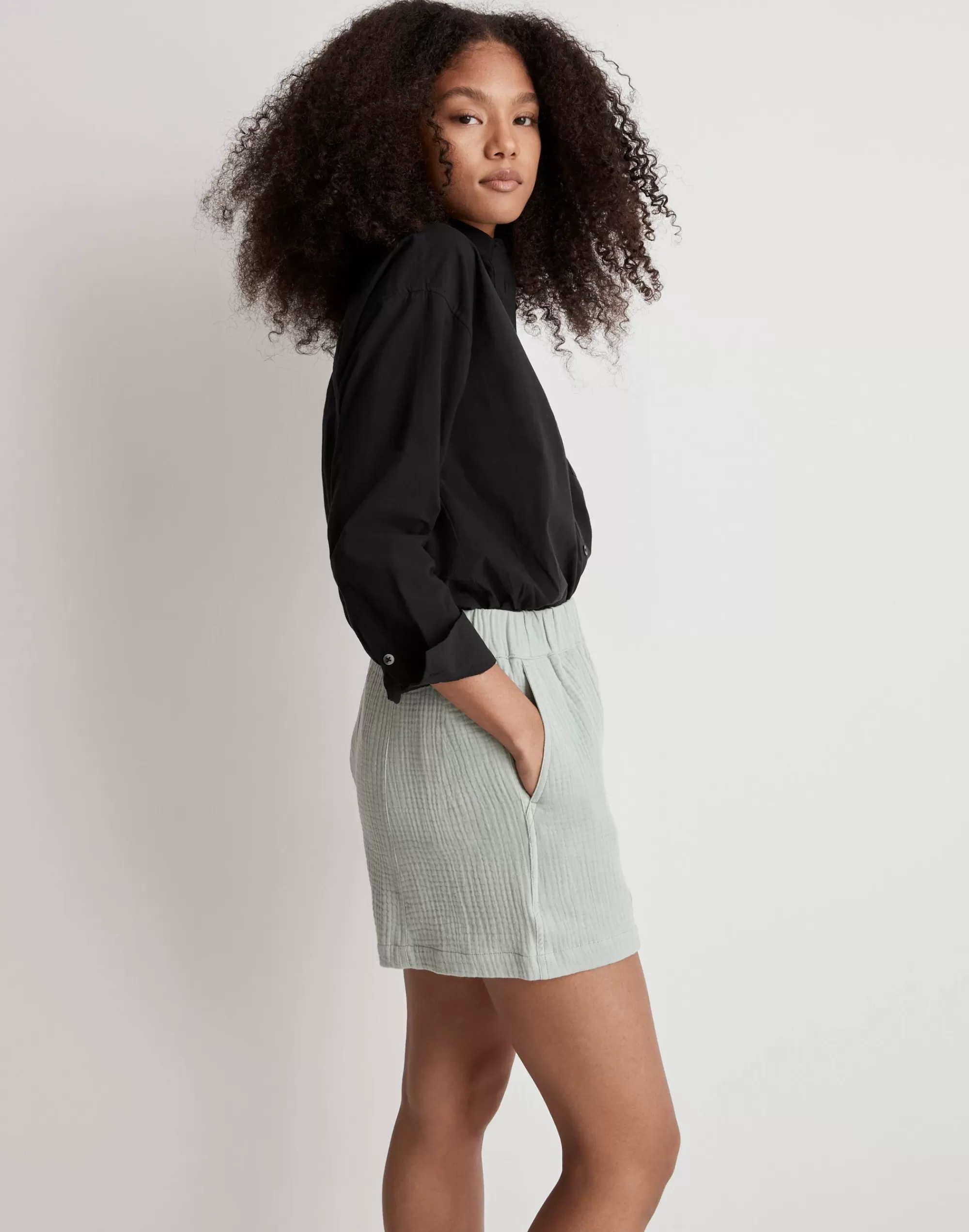 Madewell Shorts>Easy Pull-On Shorts In Lightspun Pale Celadon