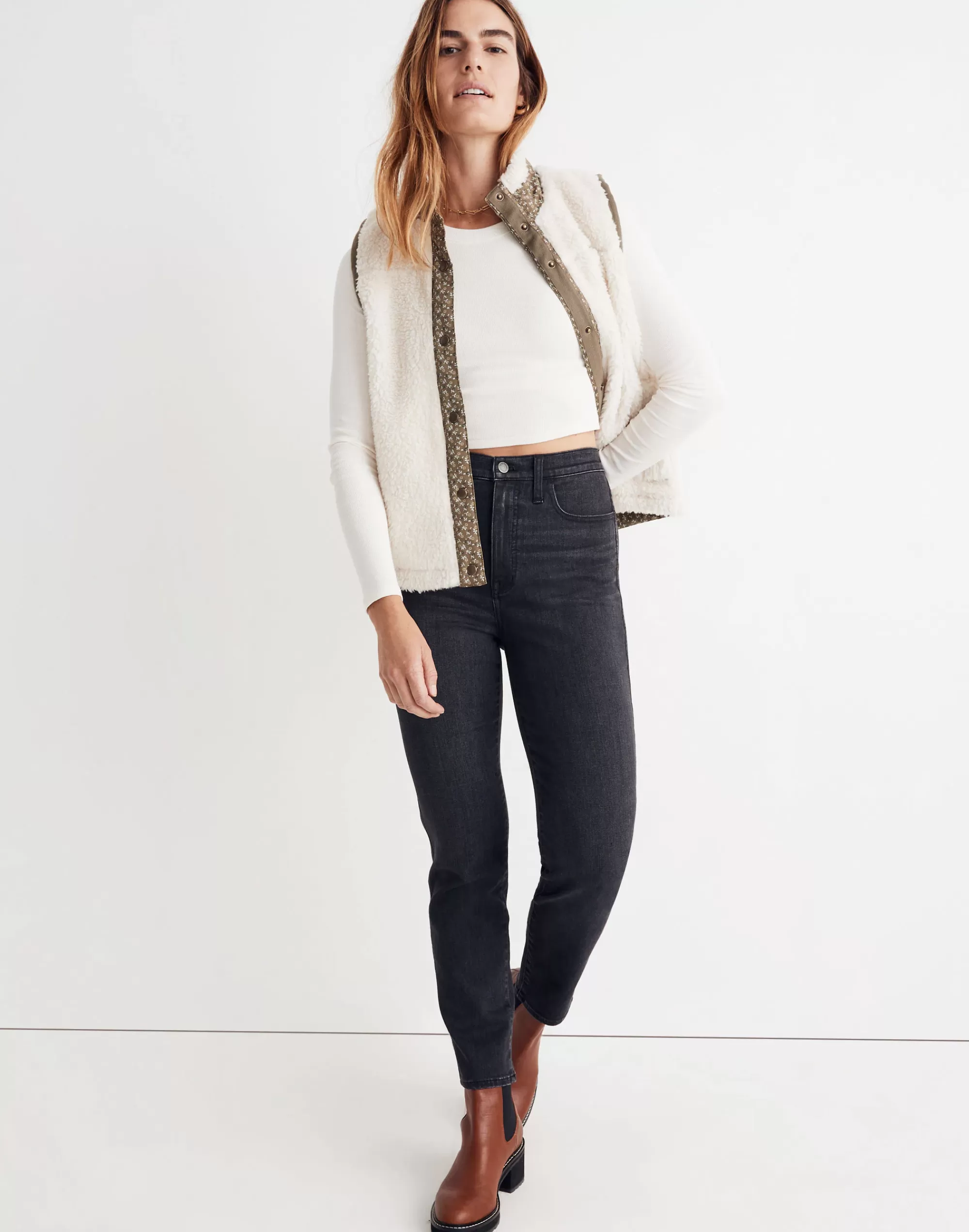 Madewell Straight-Leg Jeans>High-Rise Slim Straight Jeans In Richgrove Wash