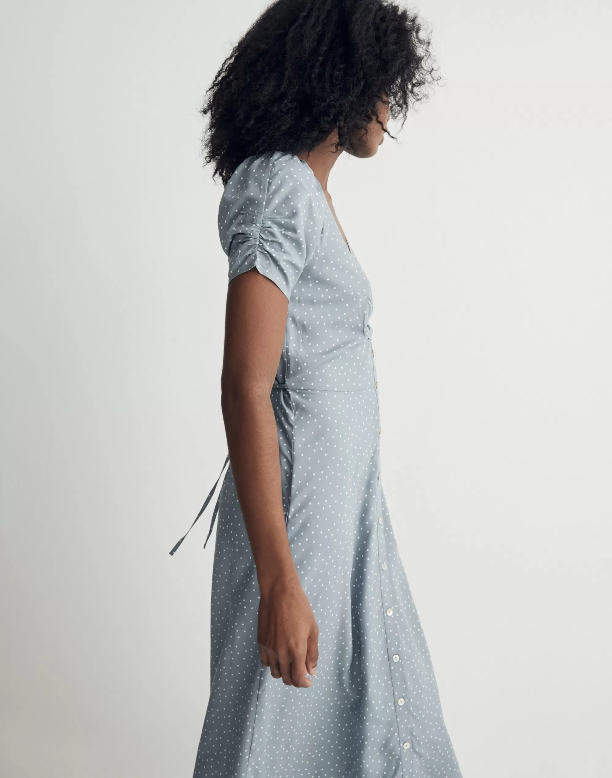 Madewell Dresses>Leedra Button-Front Midi Dress In Dot Still Dawn