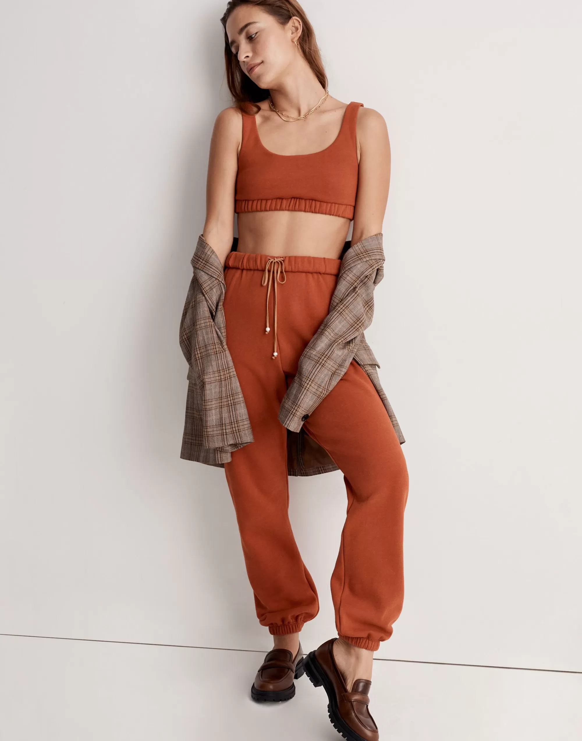 Madewell Sweatshirts & Sweatpants> X Donni Pearl (Re)Sourced Fleece Roll Sweatpants Earthen Red