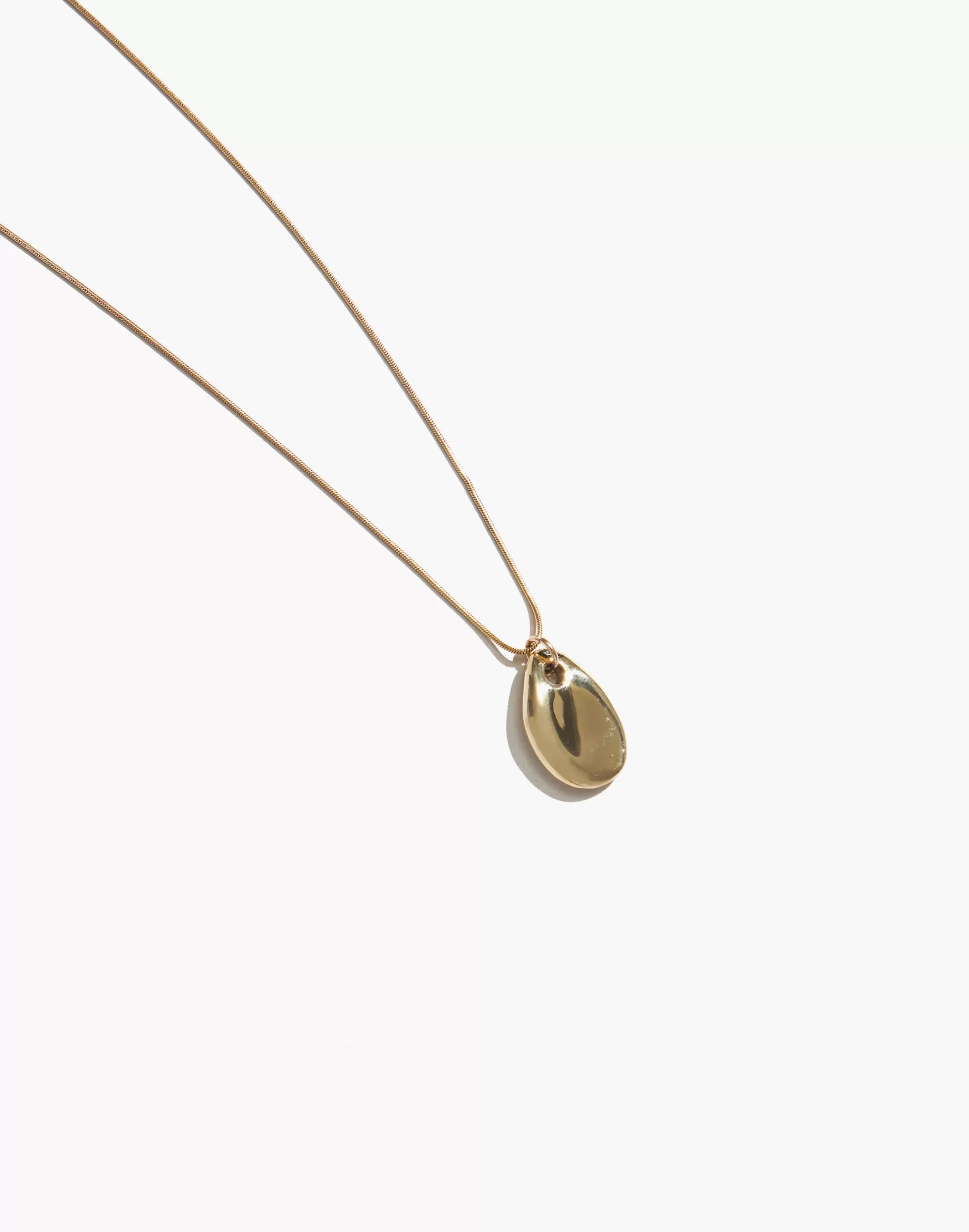 Madewell Necklaces>Maslo Jewelry Small Pebble Pendant Necklace Chain Gold