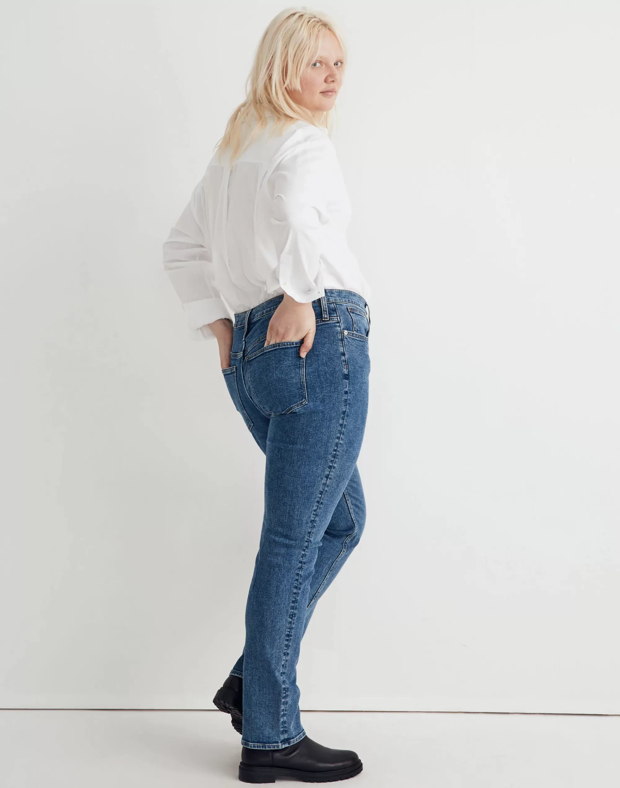 Madewell Boyjeans>Mid-Rise Stovepipe Jeans In : Slit-Hem Edition Knowland Wash