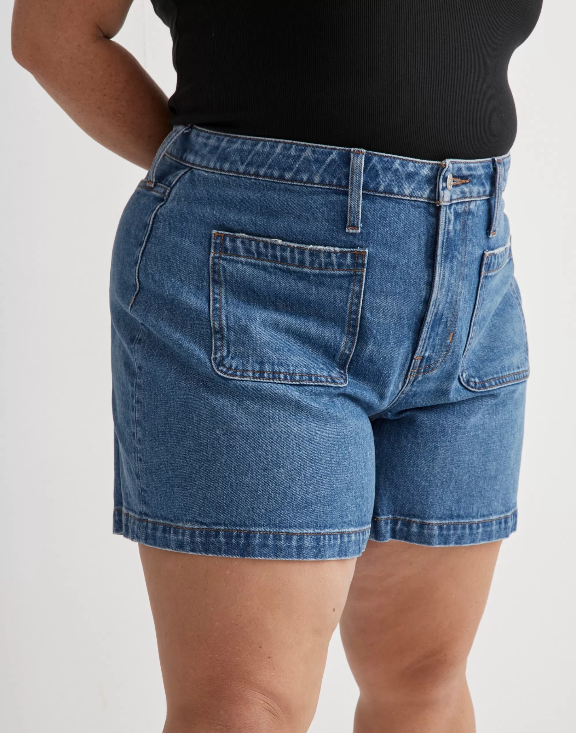 Madewell Curvy Shorts>Plus Curvy Patch-Pocket Denim Shorts In Earlwood Wash