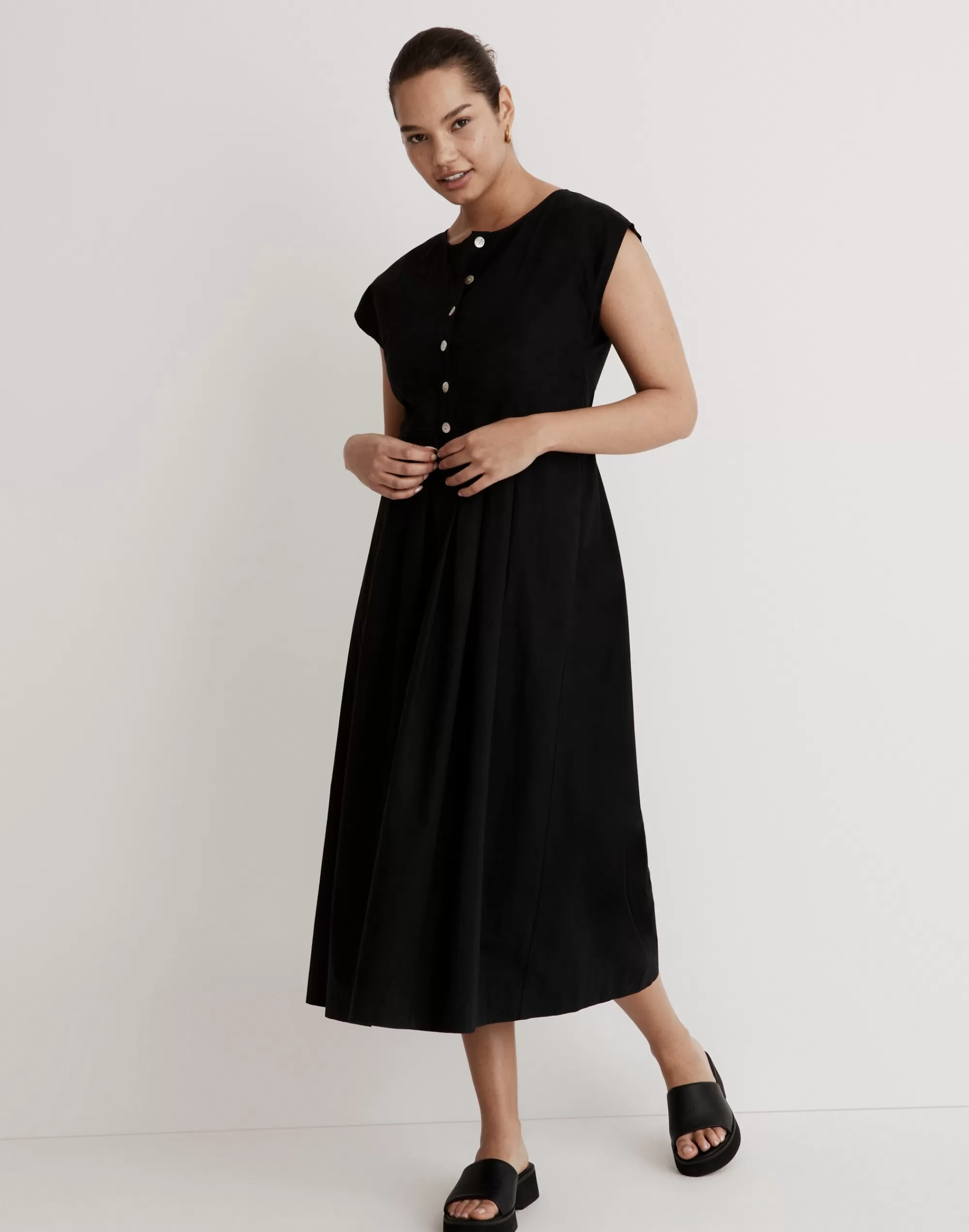 Madewell Dresses>Poplin Button-Front Midi Dress True Black