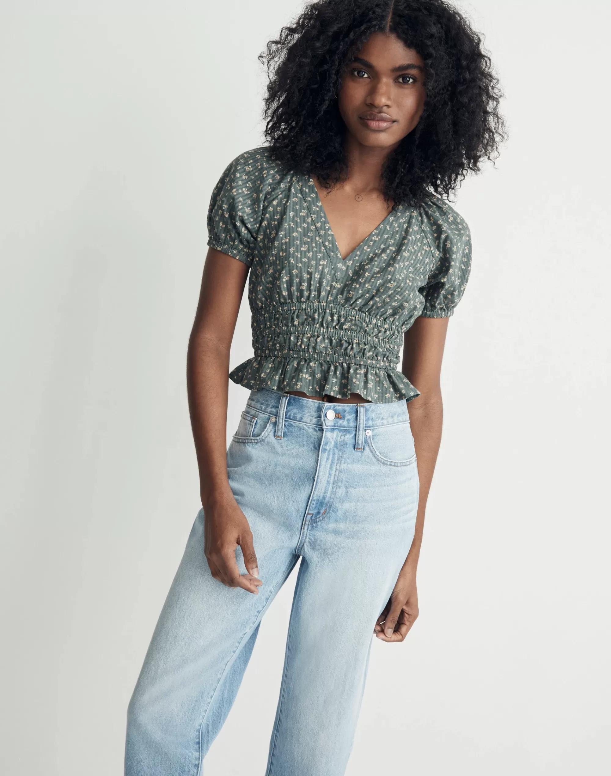 Madewell Tops & Shirts>Poplin Puff-Sleeve Smocked Crop Top In Bitsy Bouquet Architect Green