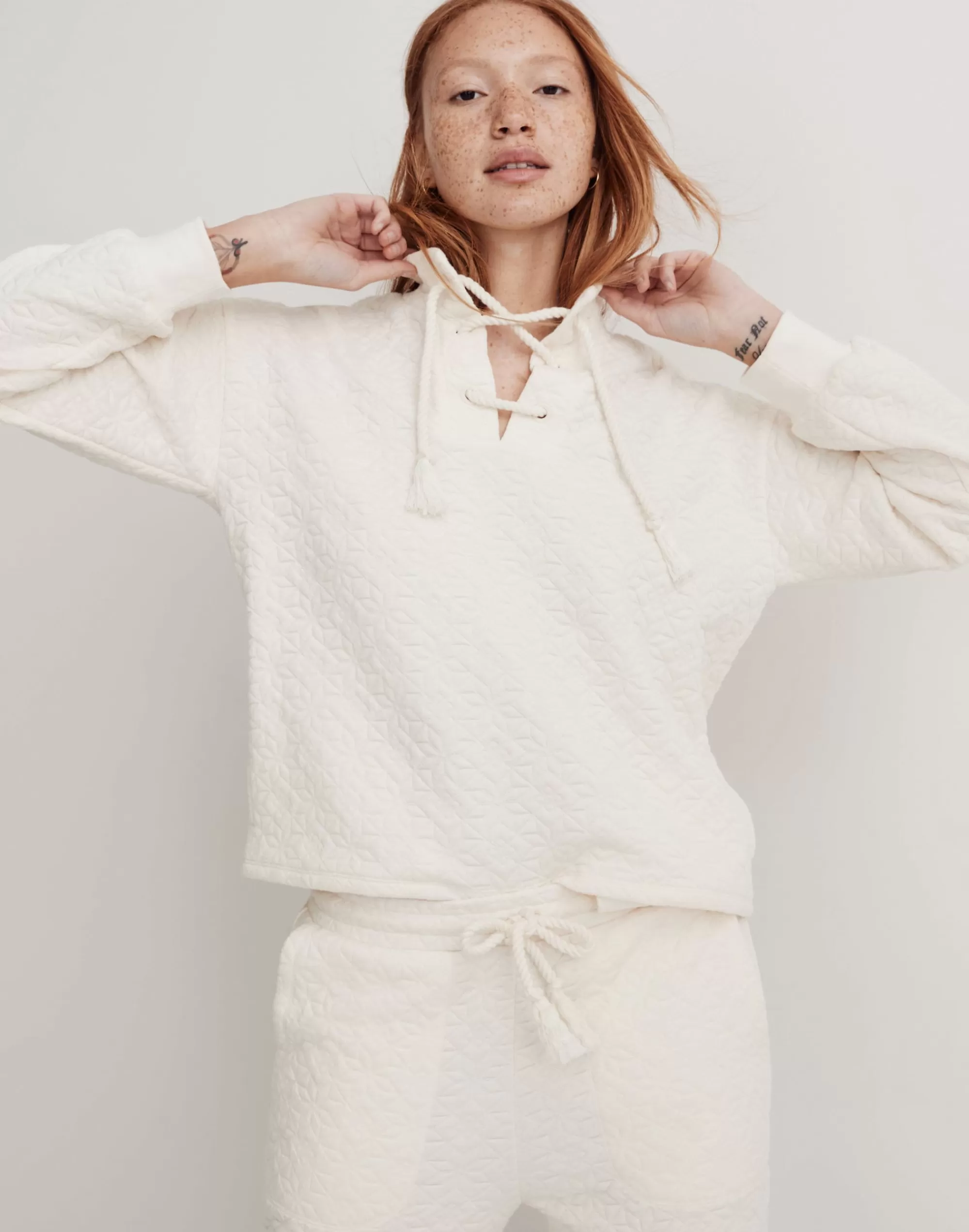 Madewell Sweatshirts & Sweatpants>Quilted-Knit Lace-Up Sweatshirt Antique Cream