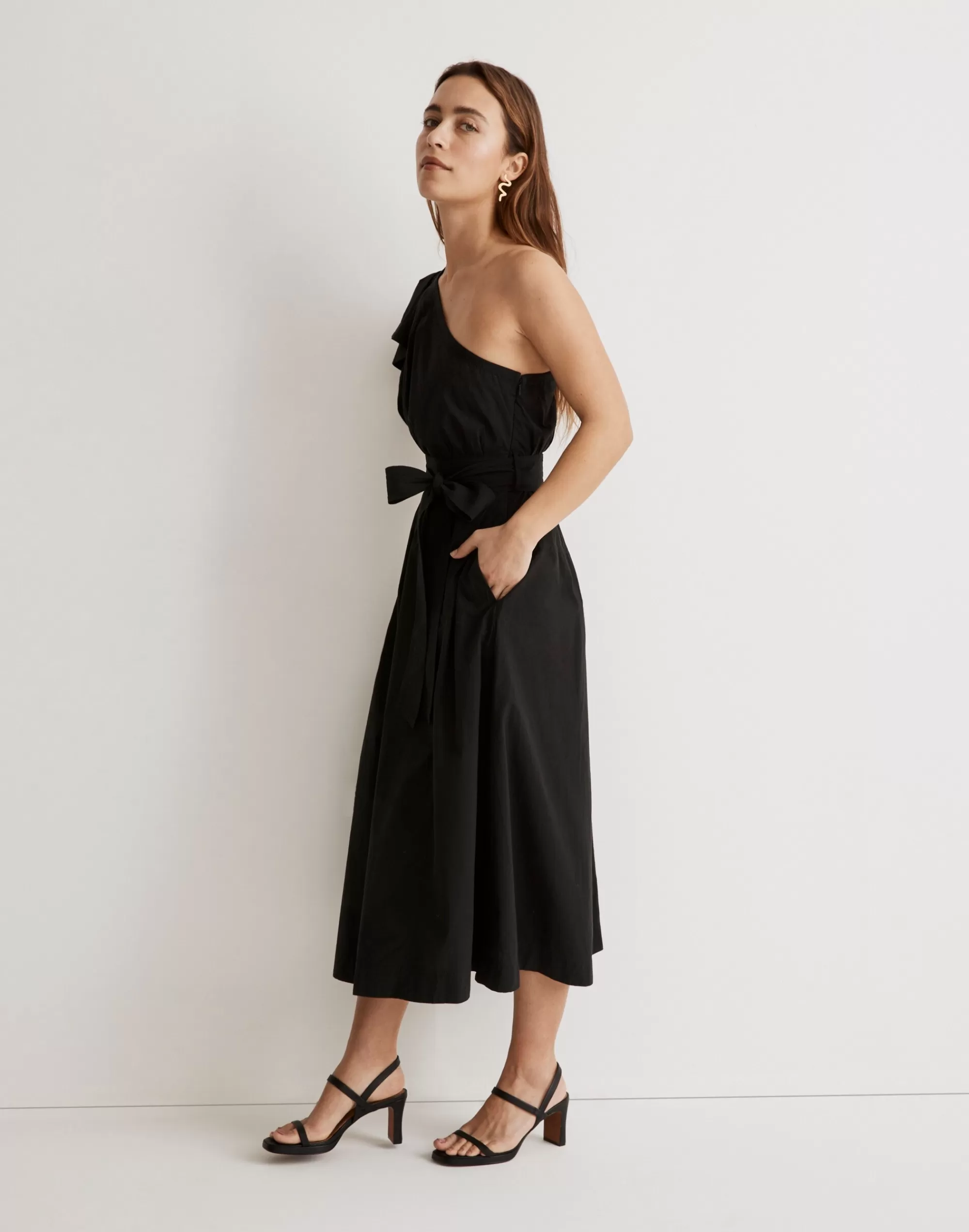 Madewell Dresses>Ruffled One-Shoulder Midi Dress True Black