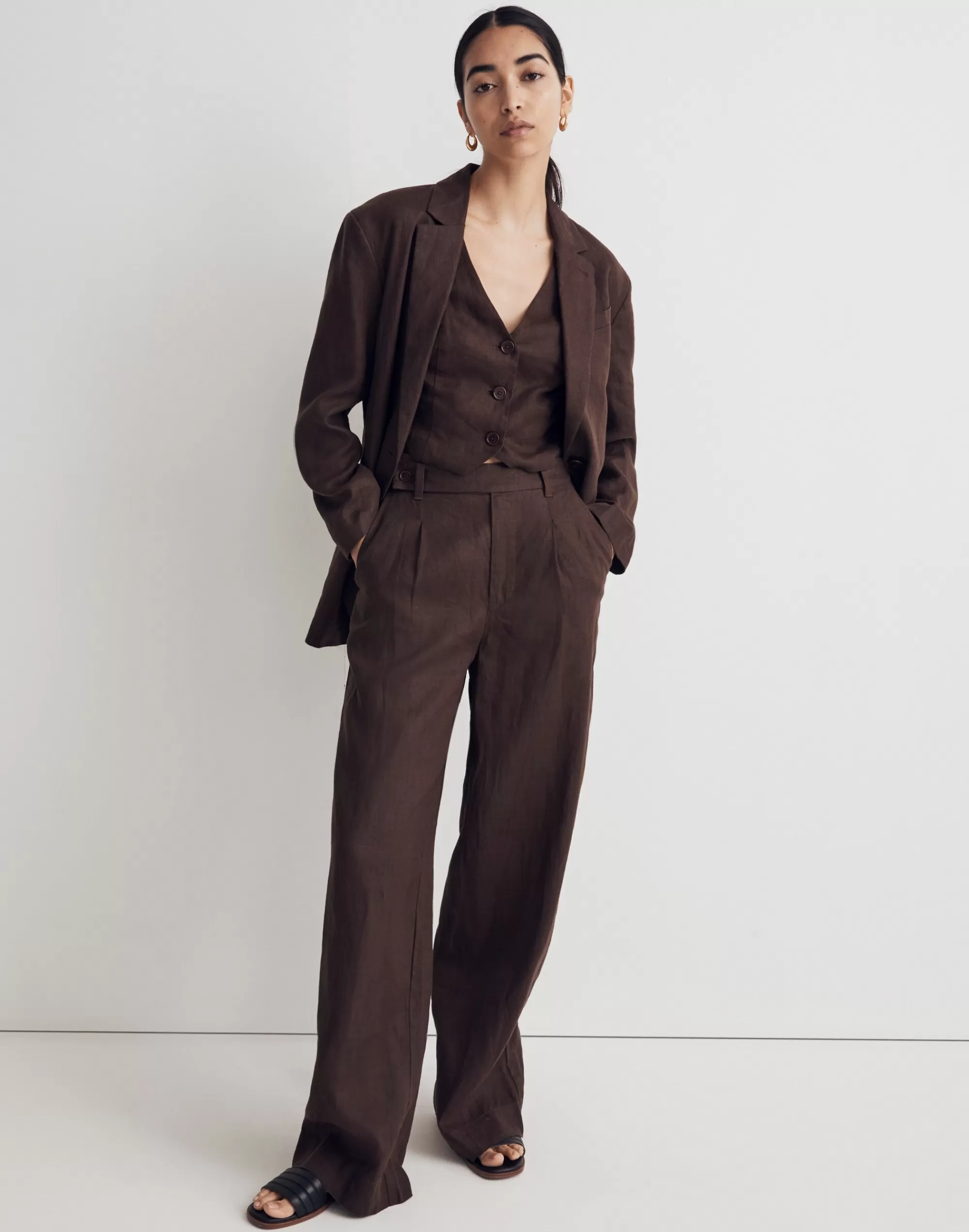 Madewell Suits>The Harlow Wide-Leg Pant In 100% Linen Dark Coffee