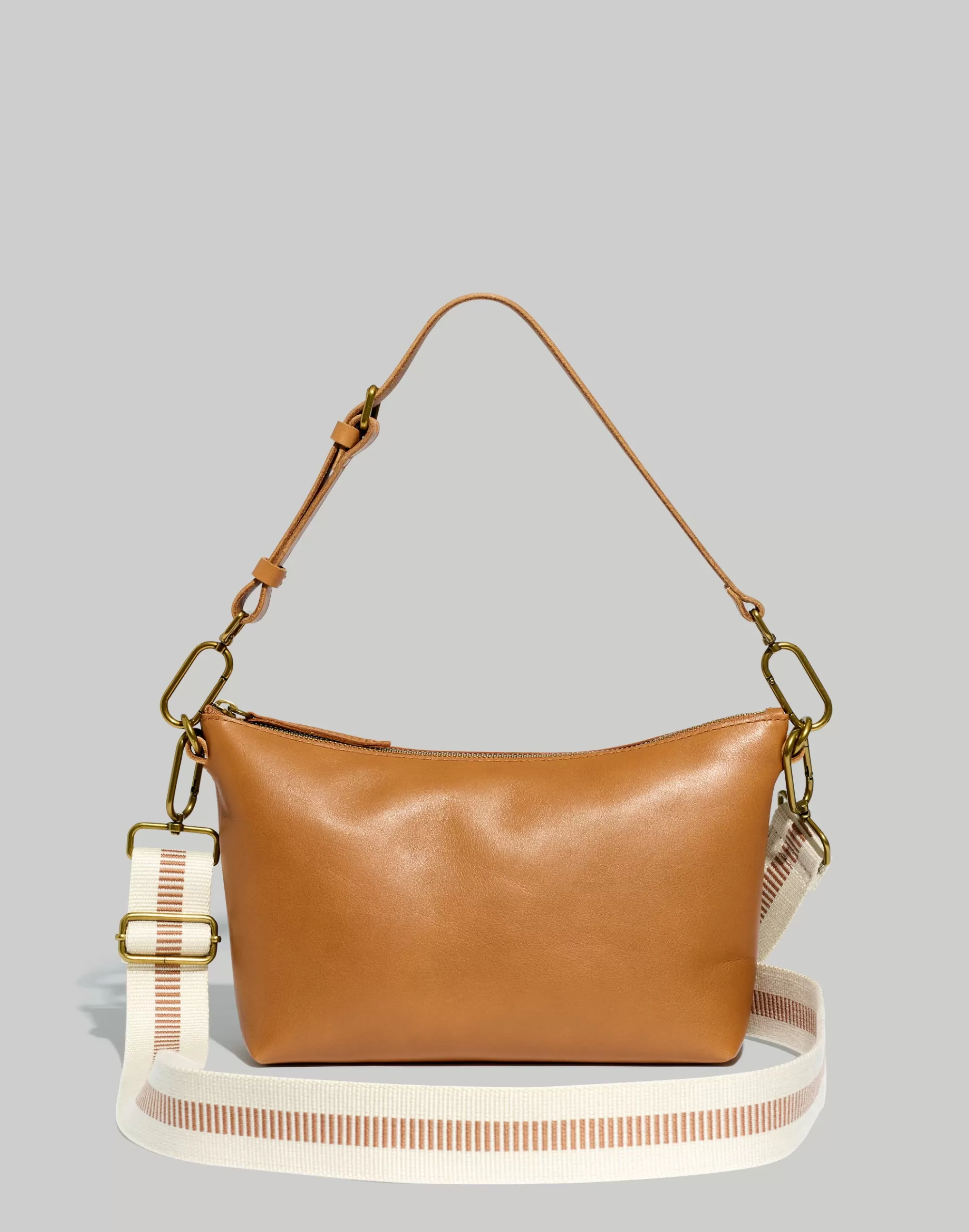 Madewell Shoulder Bags>The Leather Carabiner Crossbody Sling Bag: Webbing Strap Edition Timber Beam