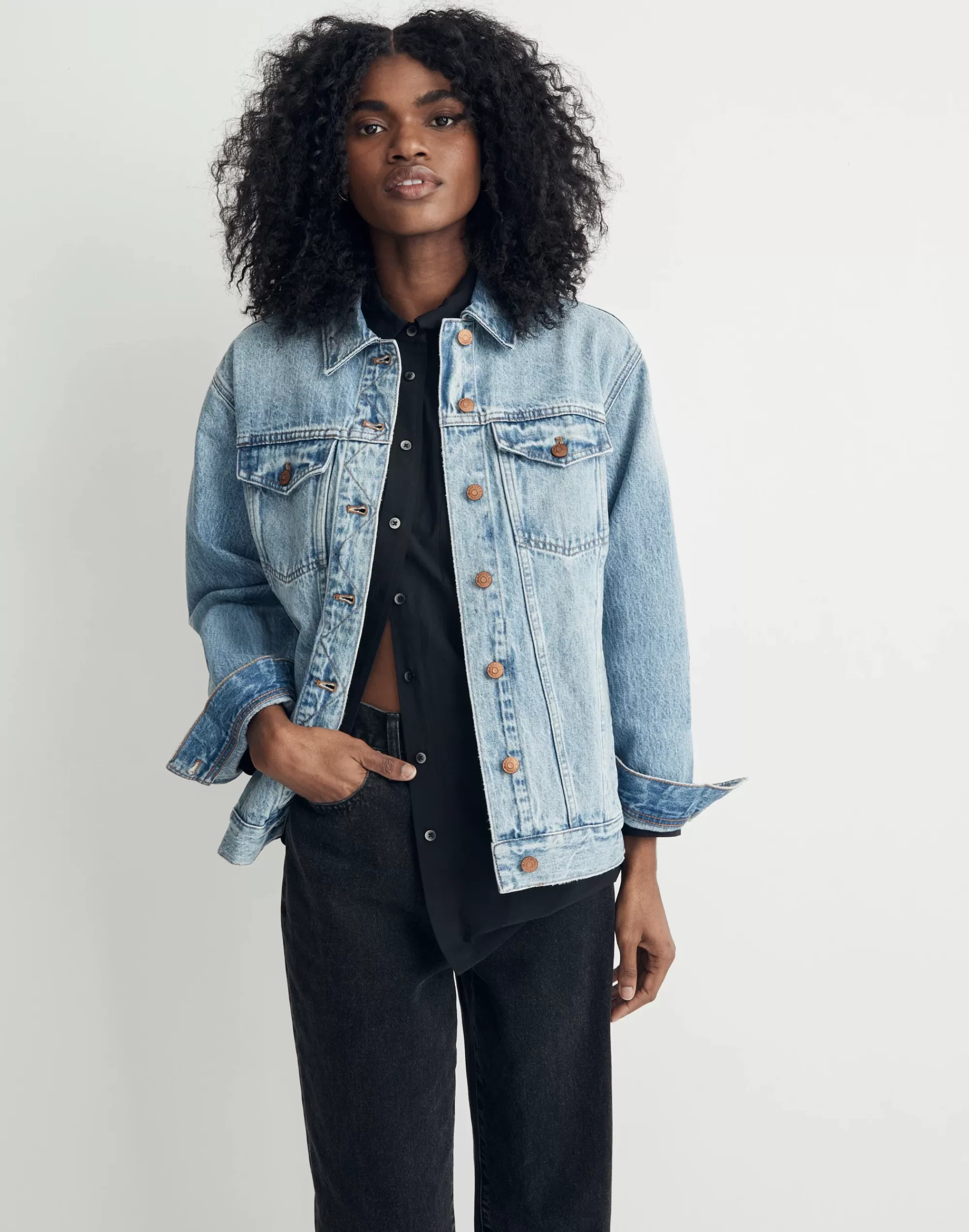 Madewell Jackets>The Oversized Trucker Jean Jacket In Kelson Wash