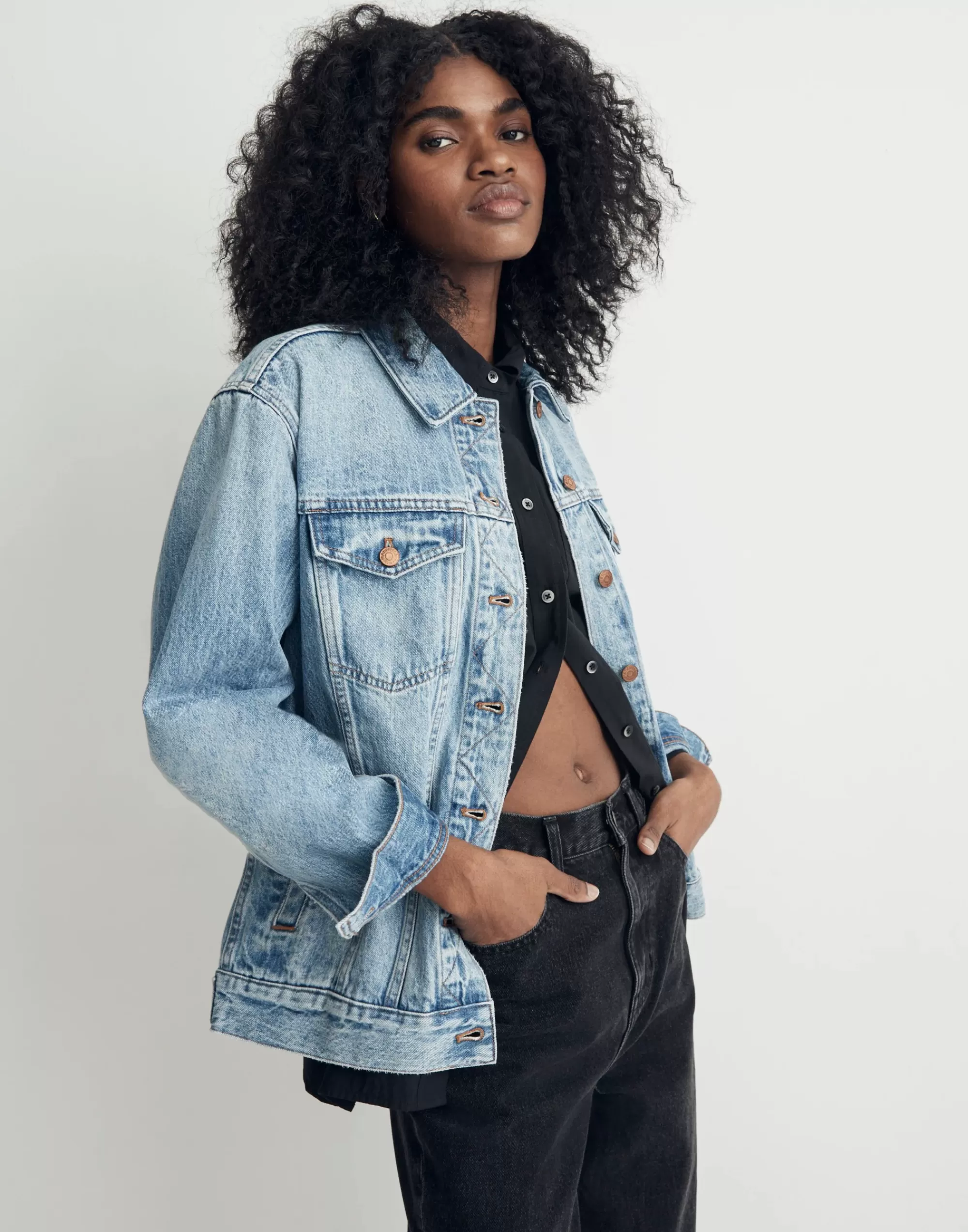 Madewell Jackets>The Oversized Trucker Jean Jacket In Kelson Wash