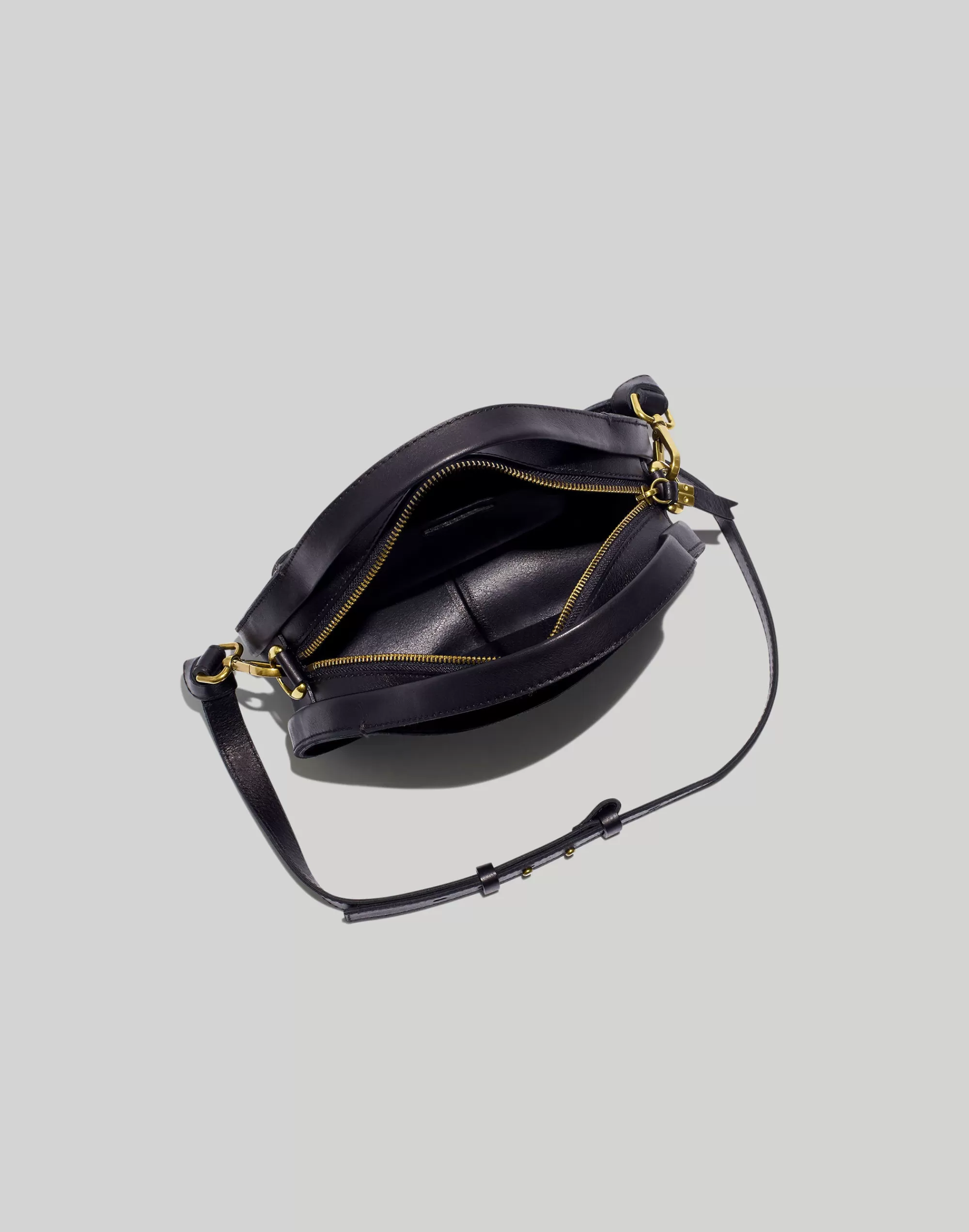 Madewell Bags>The Sydney Zip-Top Crossbody Bag True Black