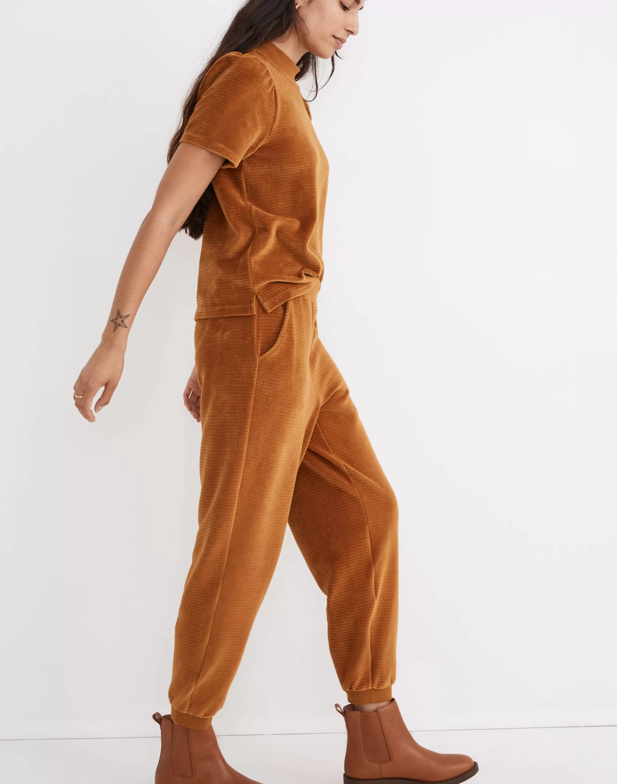 Madewell Pants>Velour Corduroy Relaxed Sweatpants Acorn