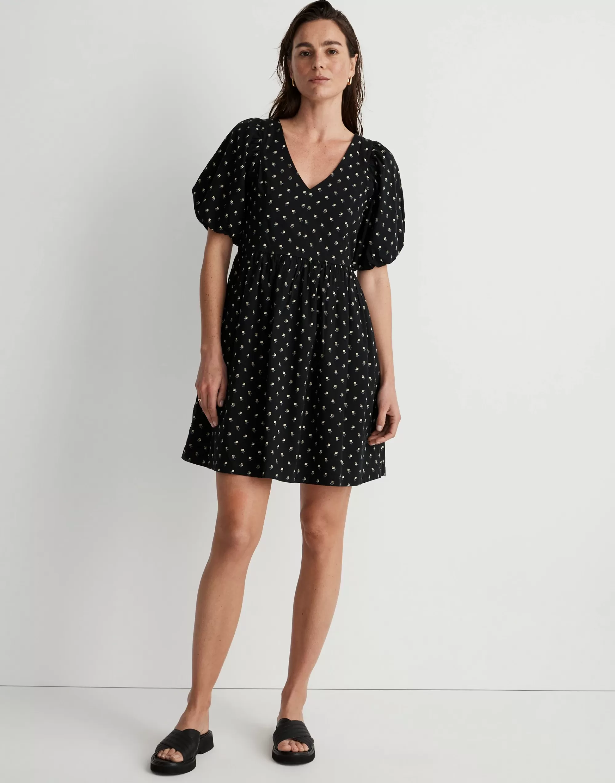 Madewell Dresses>V-Neck Puff-Sleeve Mini Dress In Floral Ikat True Black