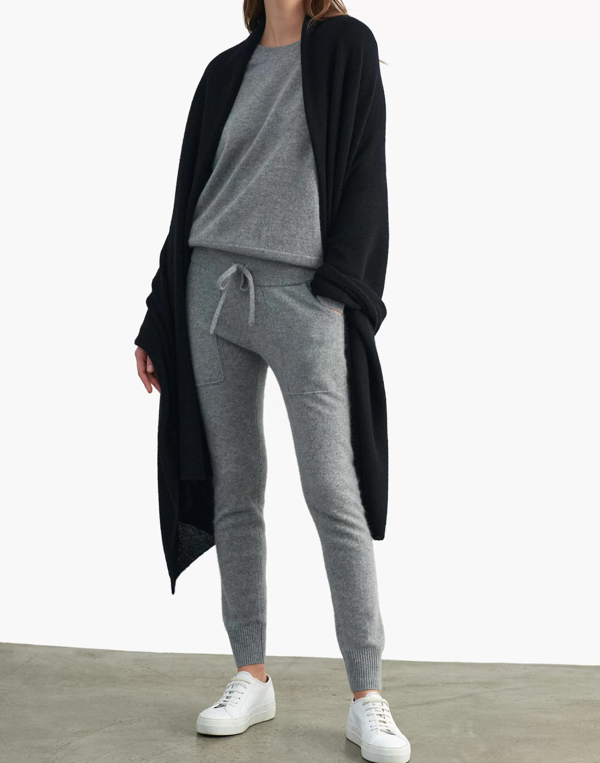 Madewell Scarves & Capes>White + Warren Cashmere Travel Wrap Black