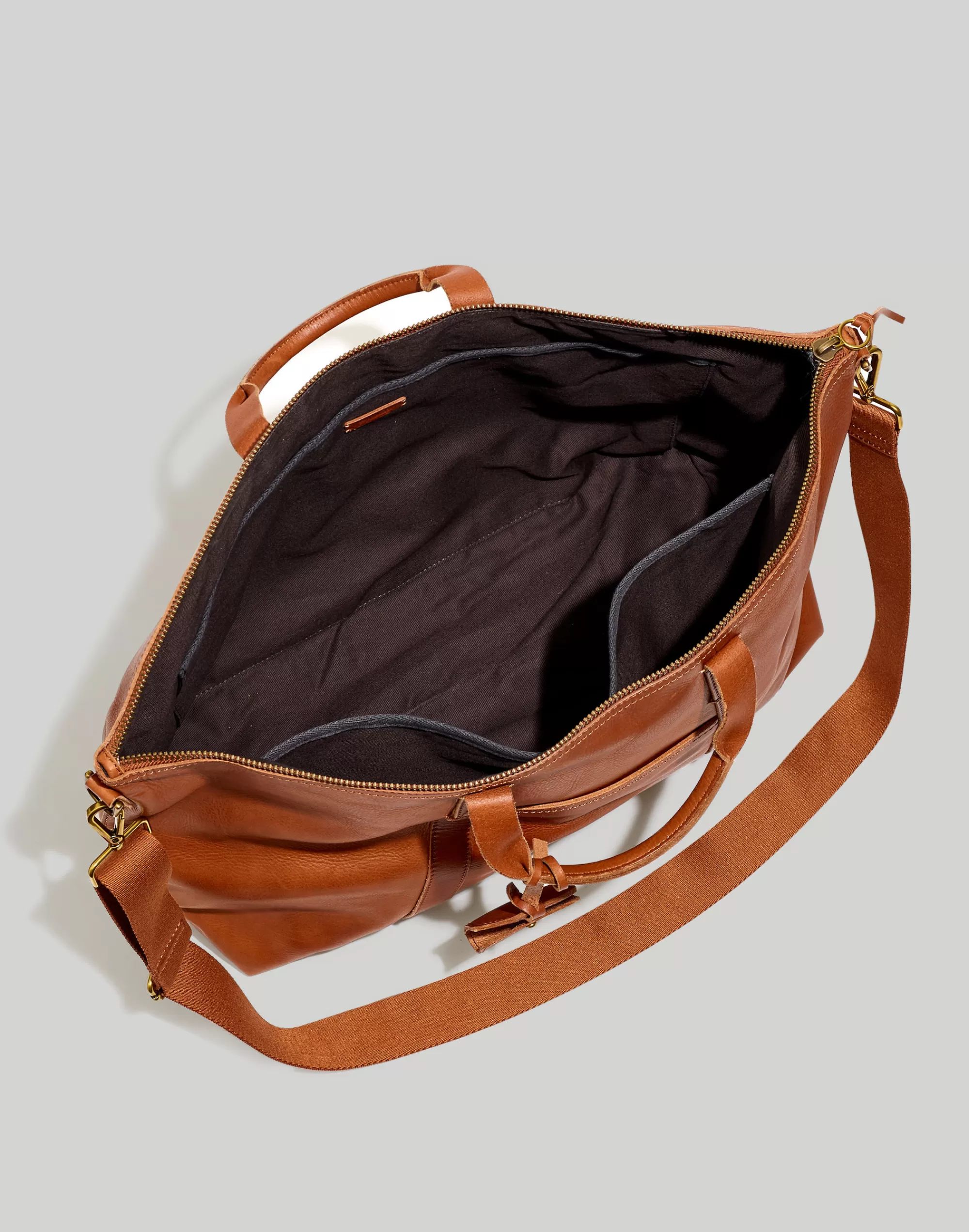 Madewell Luggage & Travel>Women's Essential Overnight Bag In Leather | English Saddle