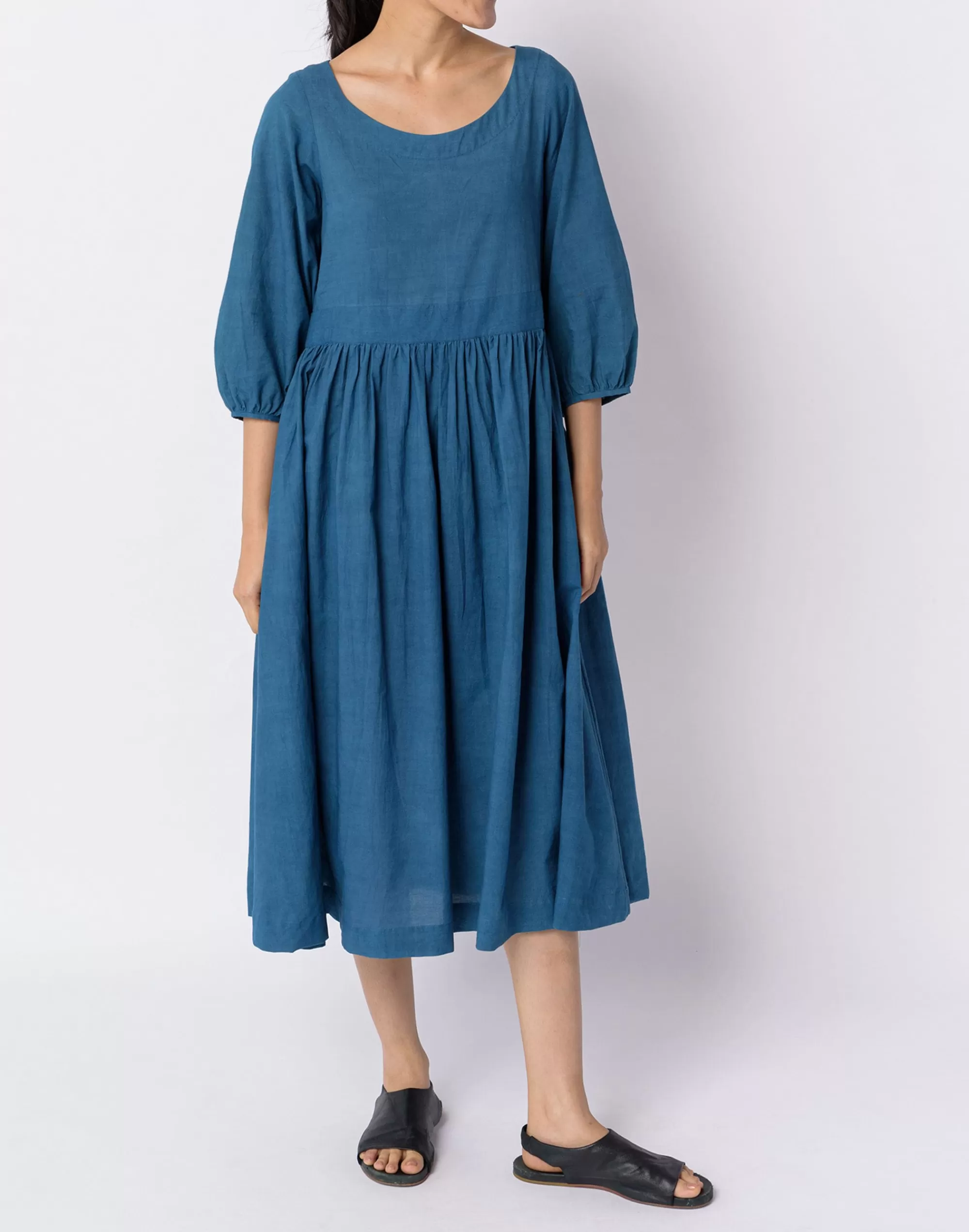 Madewell Dresses>World Of Crow Gathered Midi Dress Indigo