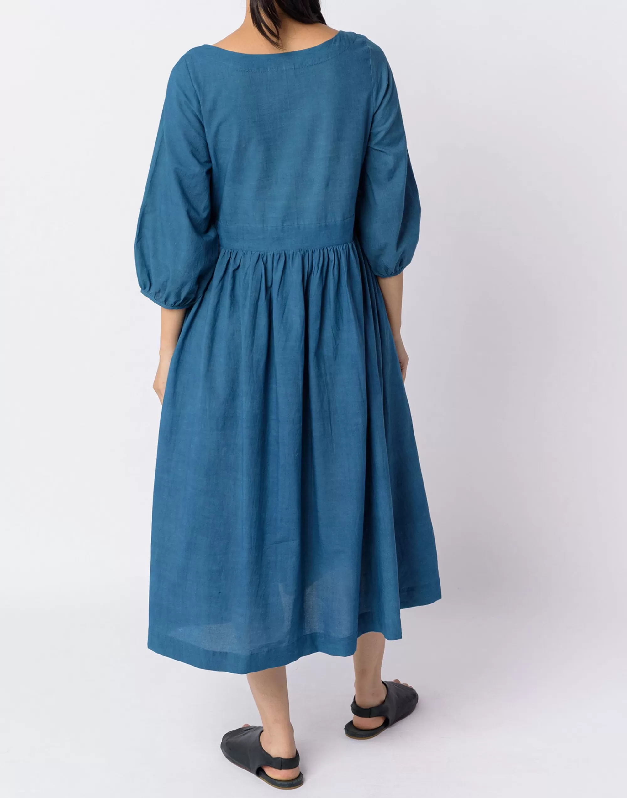 Madewell Dresses>World Of Crow Gathered Midi Dress Indigo