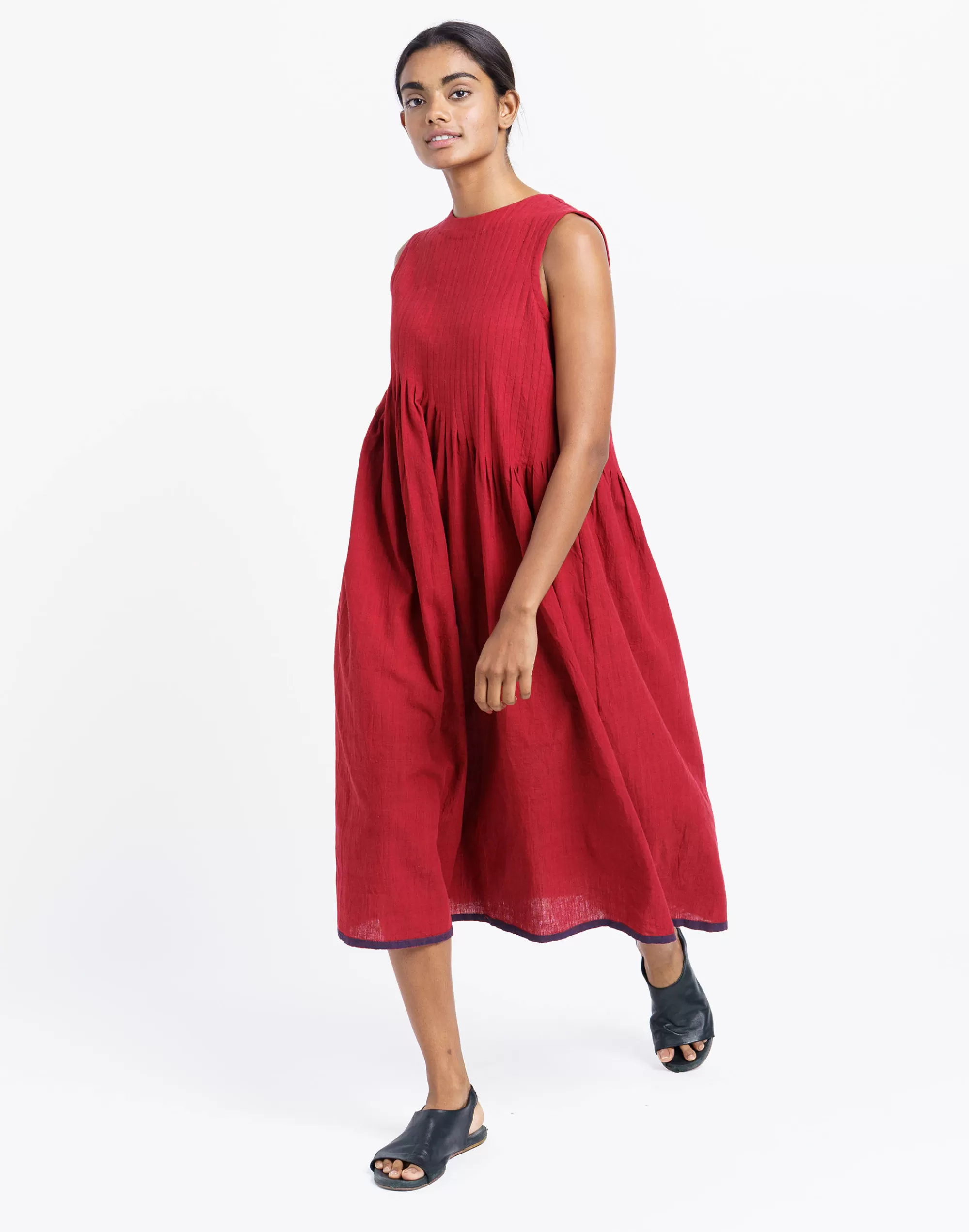 Madewell Dresses>World Of Crow Pleated Midi Dress Red