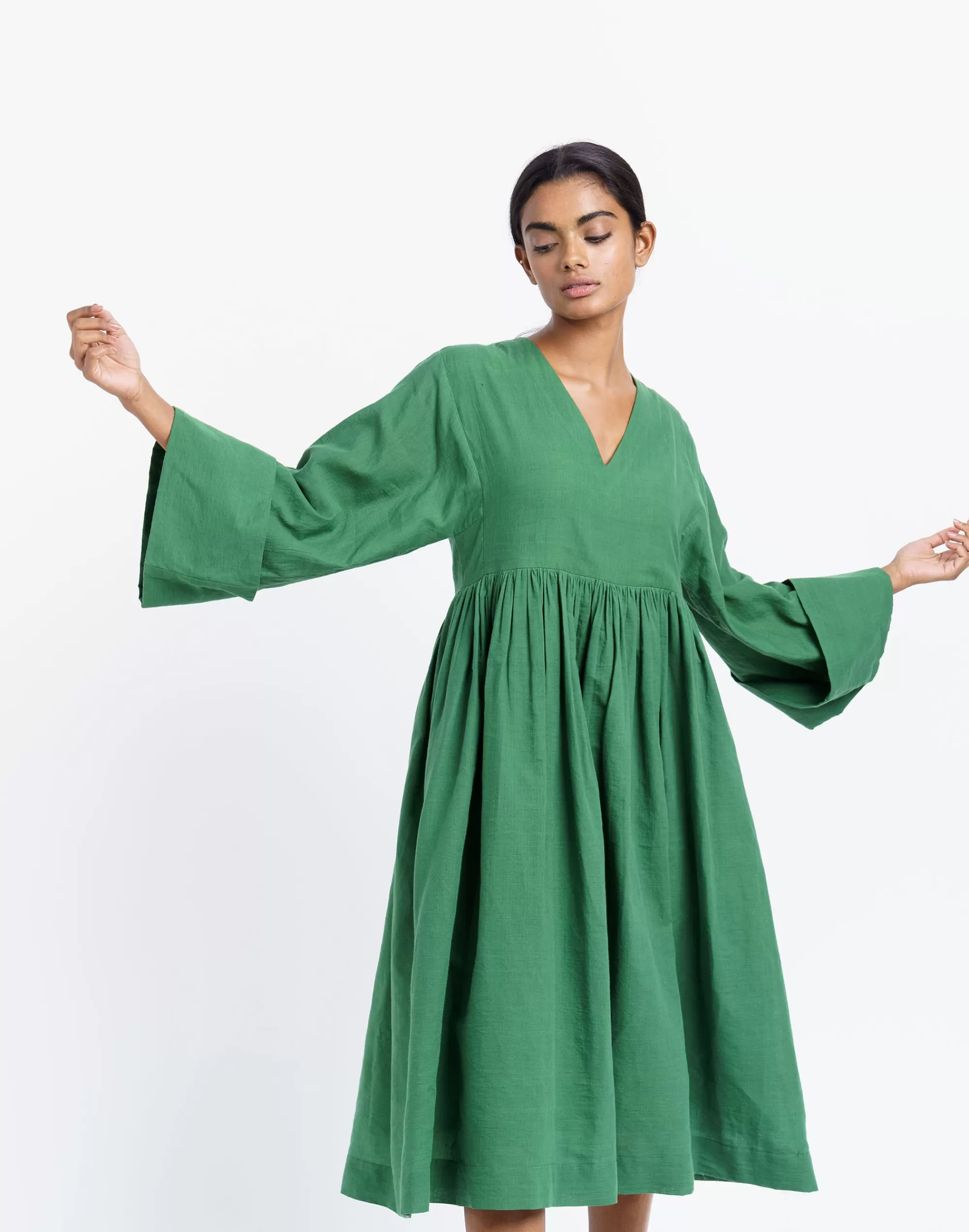 Madewell Dresses>World Of Crow Basil Gathered Midi Dress Green