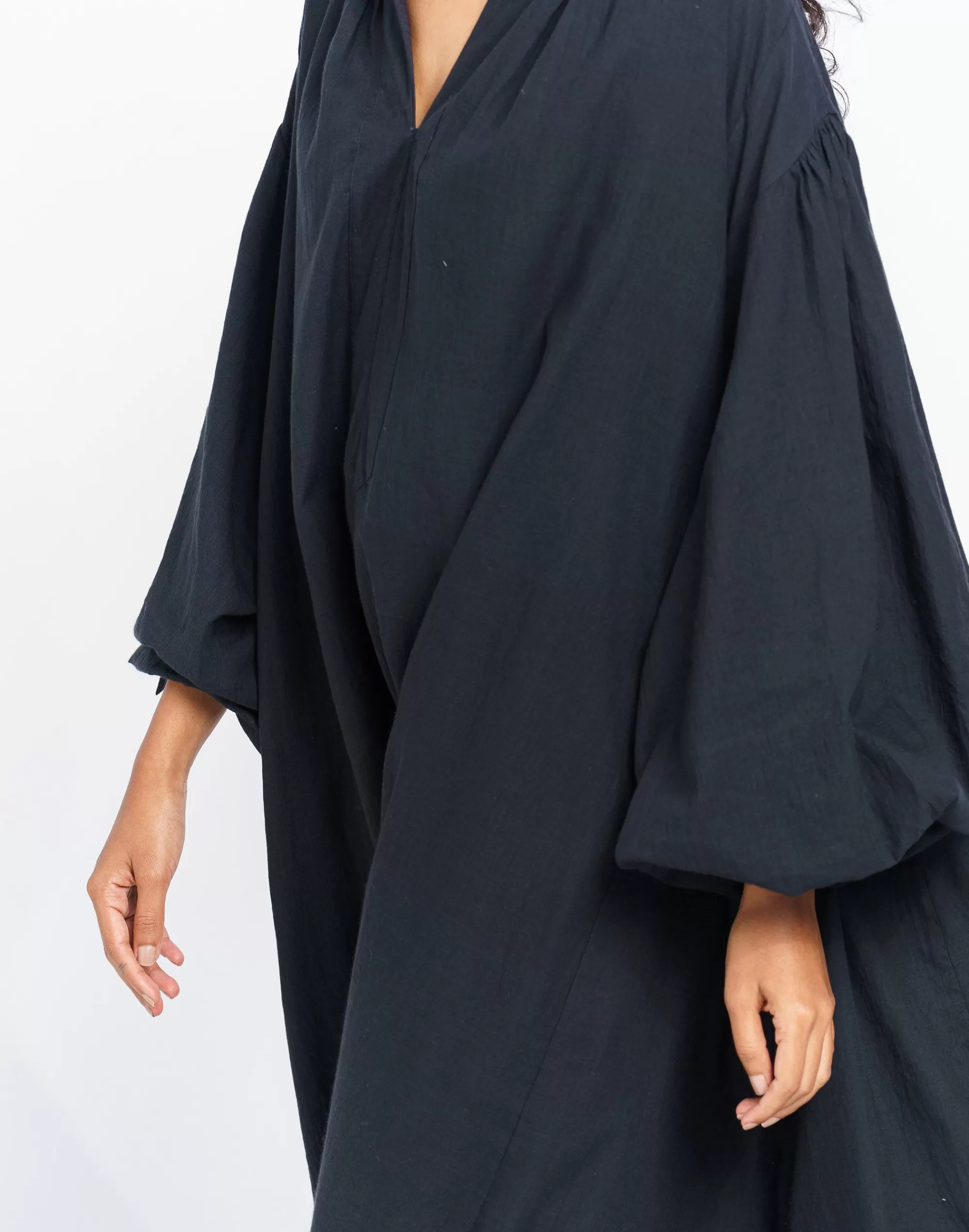 Madewell Dresses>World Of Crow Free Flowing Relaxed Midi Dress Black