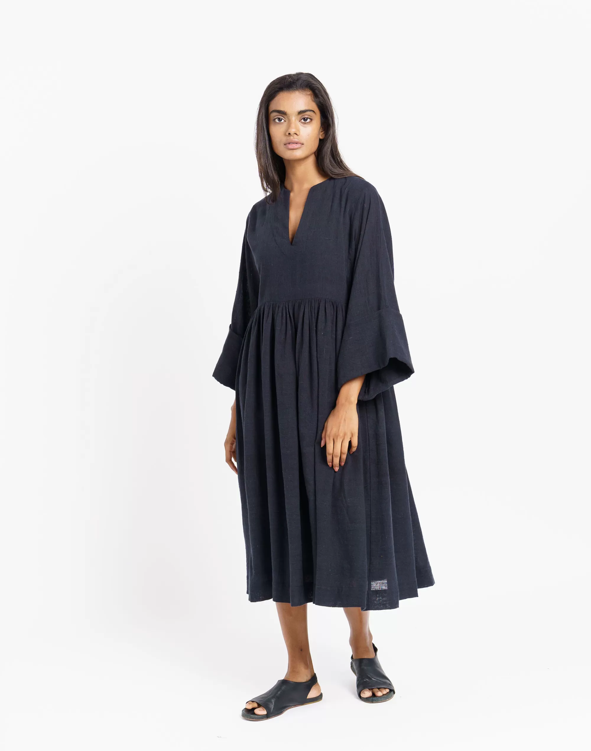 Madewell Dresses>World Of Crow Gathered Midi Dress Black