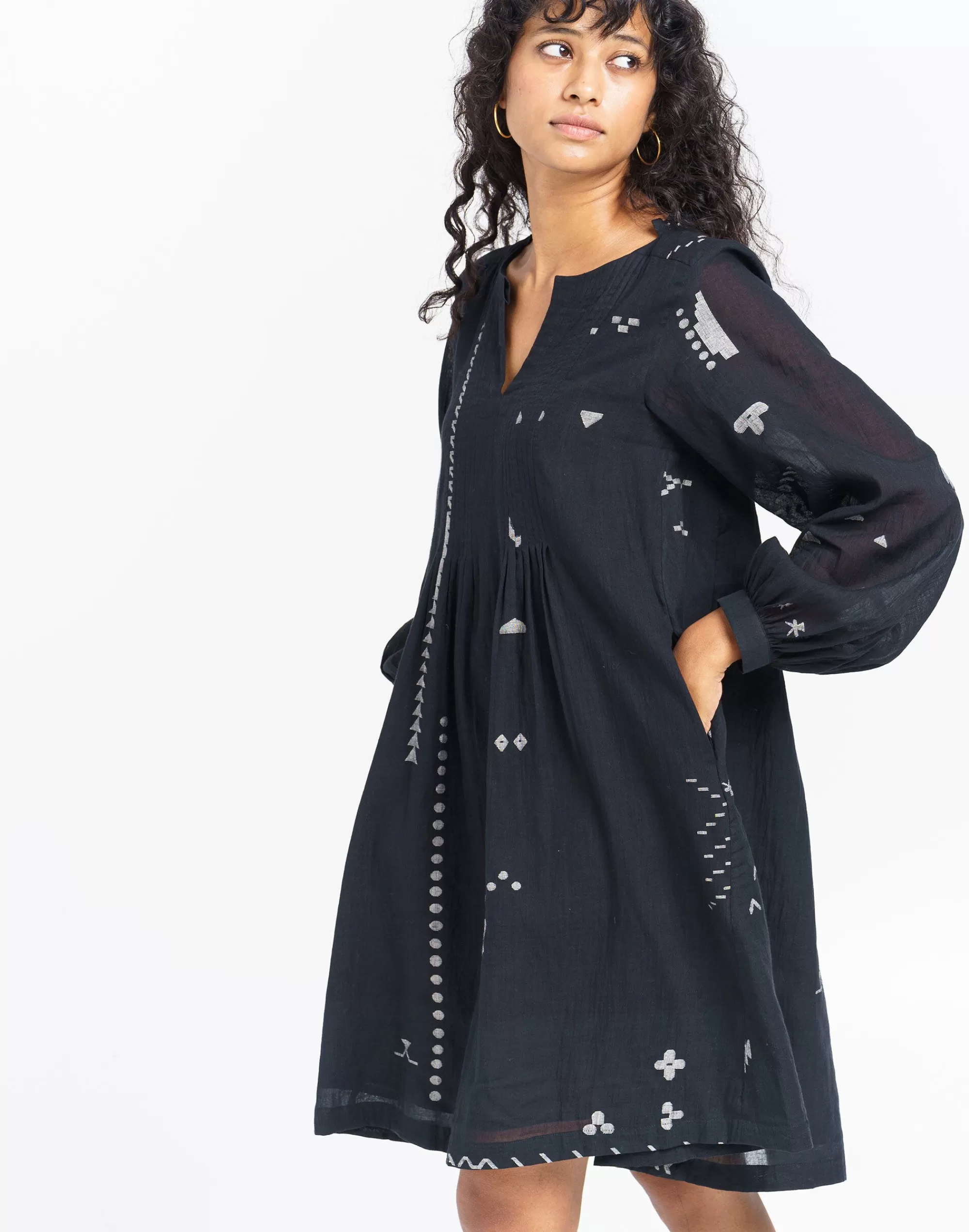 Madewell Dresses>World Of Crow Hand-Detailed Relaxed Short Dress Black