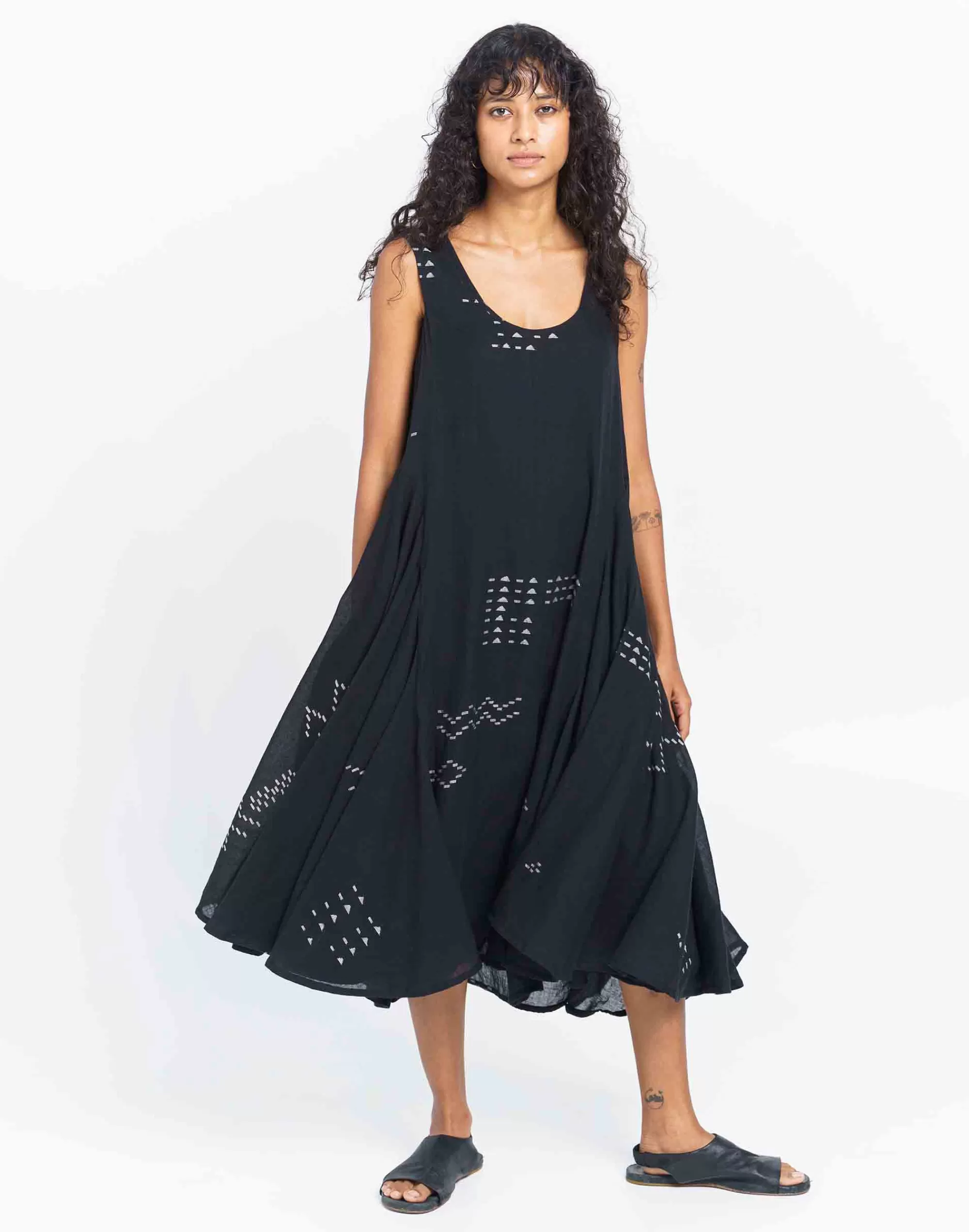 Madewell Dresses>World Of Crow Scoop-Neck Gathered Midi Dress Black