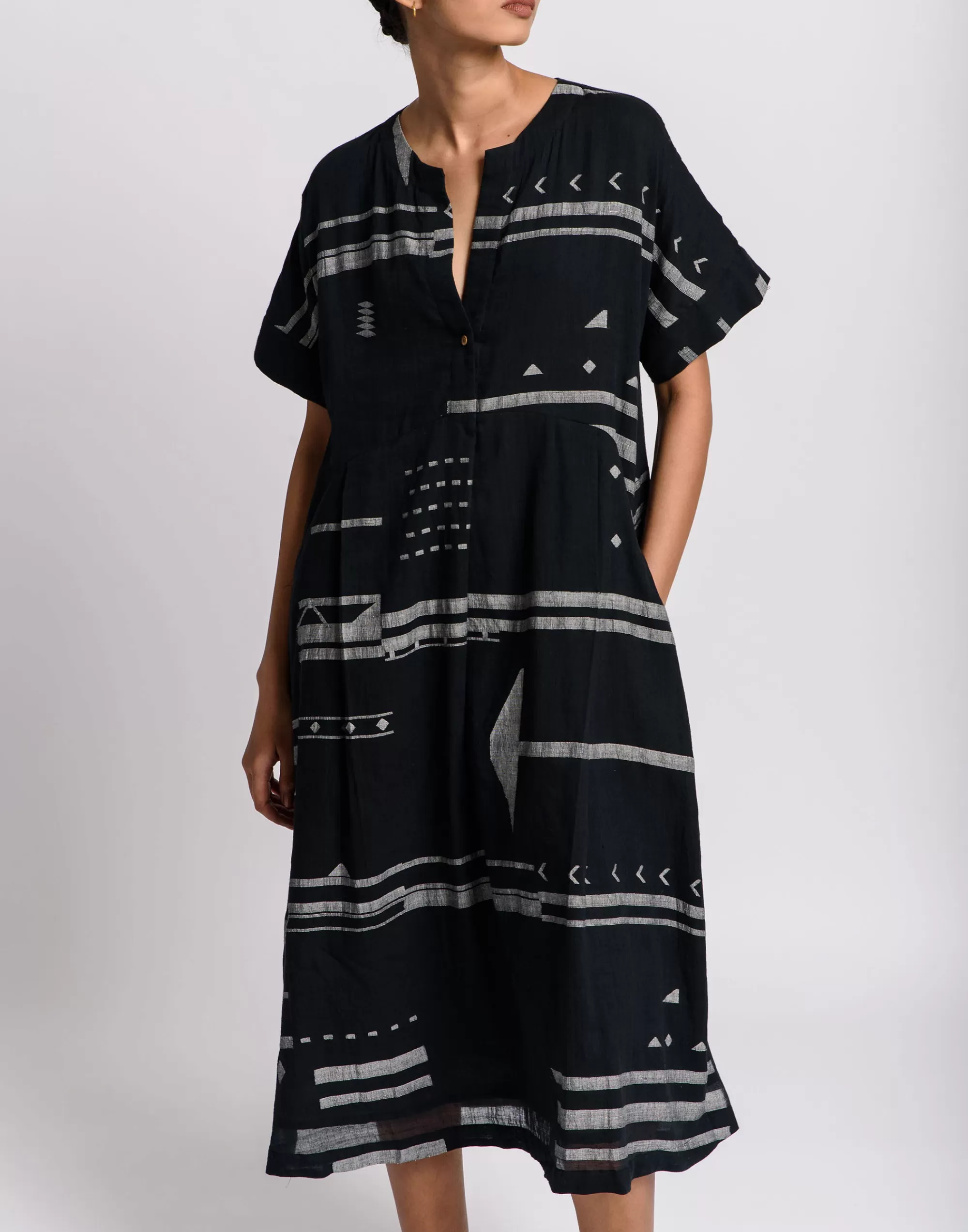 Madewell Dresses>World Of Crow Shift Dress In Black