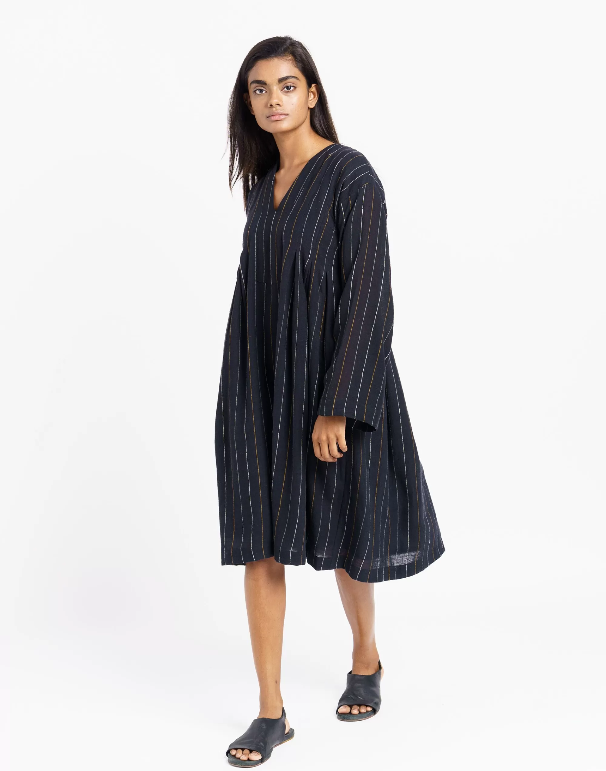 Madewell Dresses>World Of Crow Striped Relaxed Fit Midi Dress Black